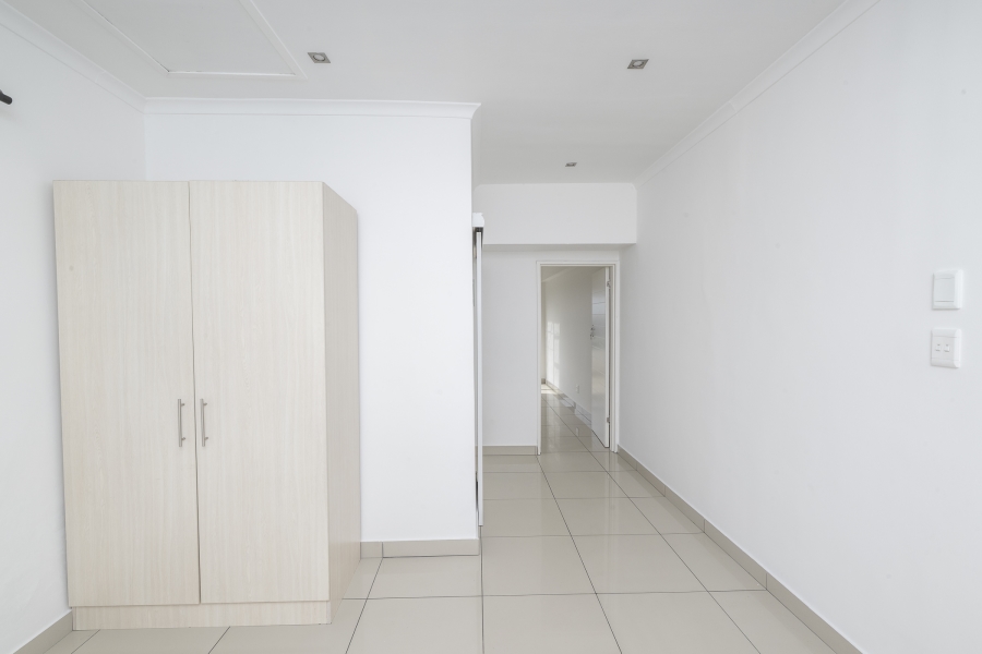 1 Bedroom Property for Sale in Heathfield Western Cape